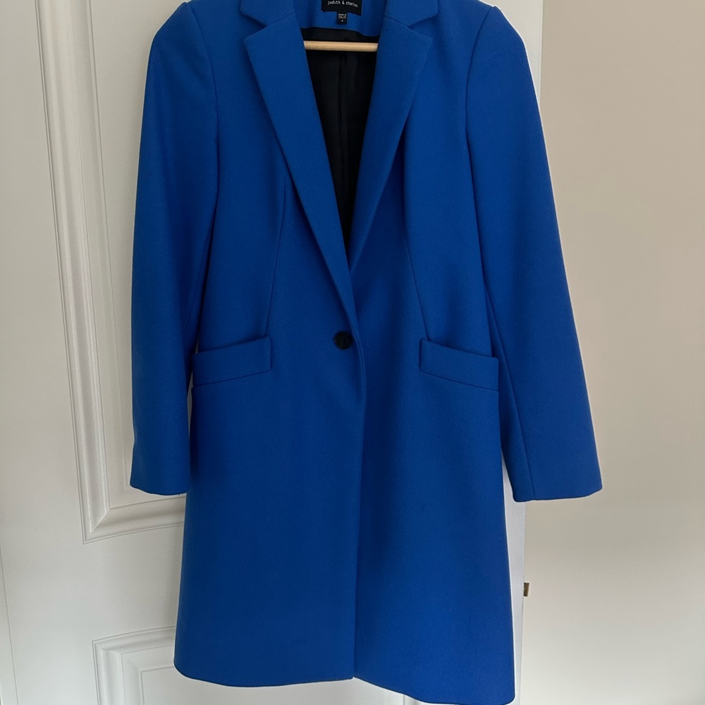 Elegant Blue Women's Blazer